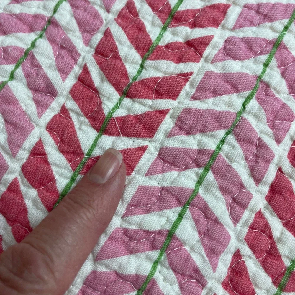 Geometric Floral Reversible Quilted‎ Coverlet Size Twin Pink Stained Glass Motif